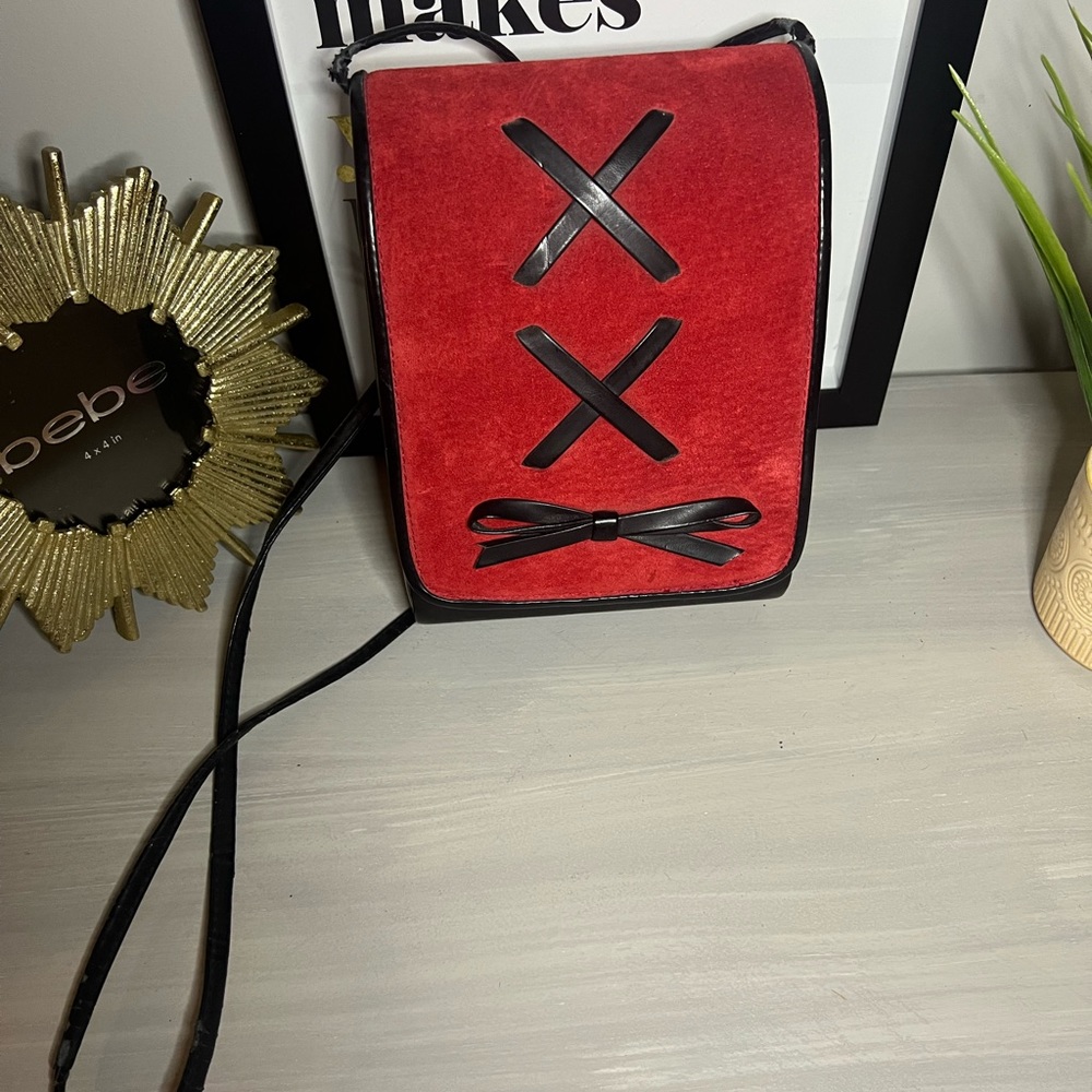 Red and Black Vintage Crossbody Bag